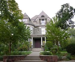 Fig.32, Queen Anne Revival